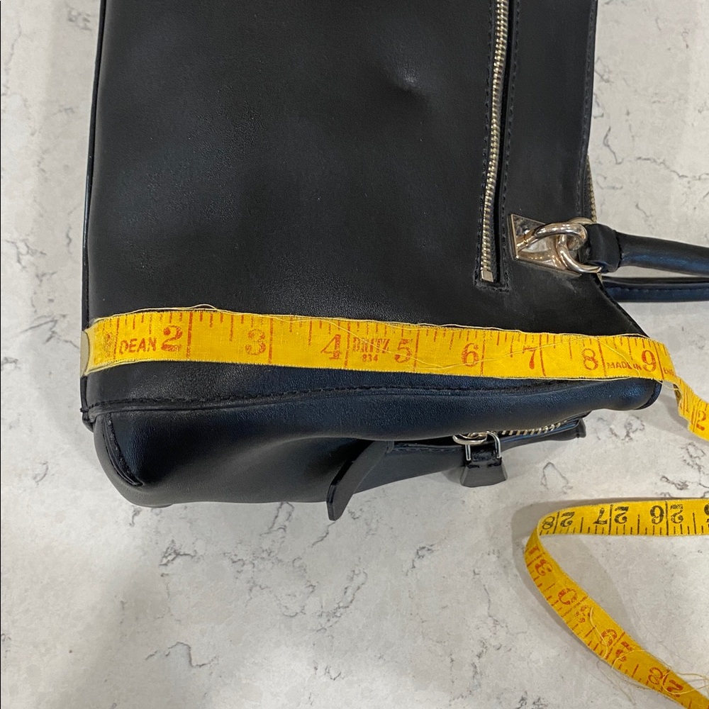 GUESS Black Women's Handbag - Picture 10 of 16